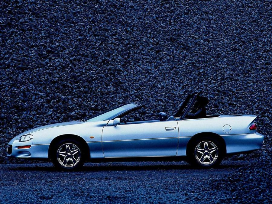  Chevrolet Camaro Z28 Convertible 1998 года  (фото 4 из 12)